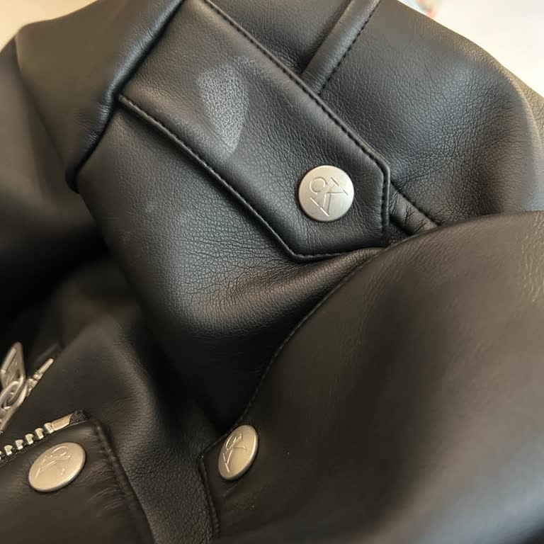 Calvin Klein Deri Montta Beyazlamalar Ve Kullanıcı Hatası İddiası Beni Hayal Kırıklığına Düşürdü