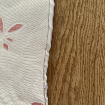 Kervan Mağazası Yatak Örtüsü Yıkama Sonrası Büzülme Ve Umursamaz Tutumu