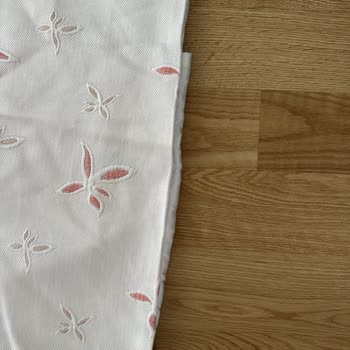 Kervan Mağazası Yatak Örtüsü Yıkama Sonrası Büzülme Ve Umursamaz Tutumu