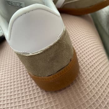 Yanlış Numara Ve Defolu Ayakkabı İçin Cevapsız İade Talebi