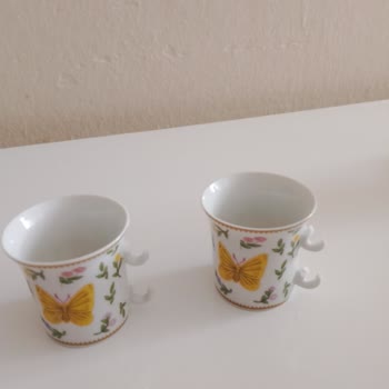 Kırık Gelen Fincan Takımının Tam İadesi Talebi Ve Tekrarlanan Dolap Sorunları