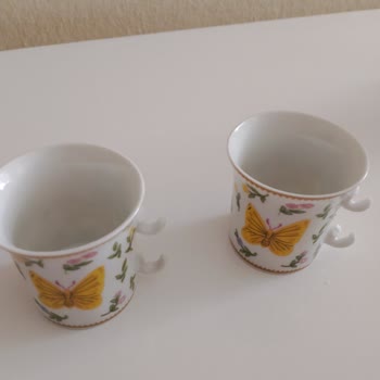 Kırık Gelen Fincan Takımının Tam İadesi Talebi Ve Tekrarlanan Dolap Sorunları