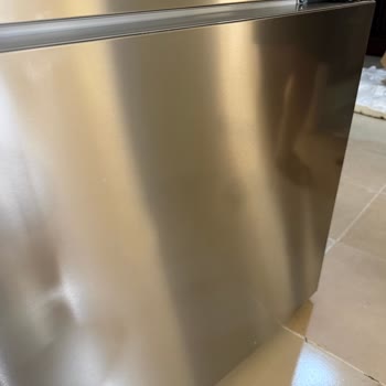 Kutu Açılmış Ve Hasarlı Bosch Buzdolabı İçin Değişim Talebi