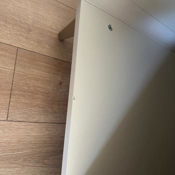 Hasarlı TV Ünitesi İçin Tam Değişim İstiyorum