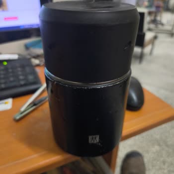 Termo de comida Zwilling con olor a plástico intenso, pido cambio