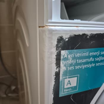 Siemens Çamaşır Makinesinde Boya Atması Ve Küflenme Sorunu Garanti İle Çözülmeli