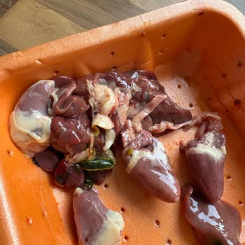 Tavuk Ciğeri Temizlenmemiş: Sağlık Riski Ve İsraf