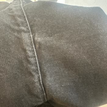 Yırtık Etiket Nedeniyle Defolu Kot Ceketin İadesi Kabul Edilmedi