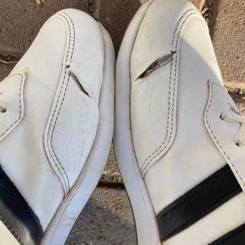 Kısa Sürede Yırtılan Kinetix Ayakkabı İçin Garantiden İade Ve Değişim Talebi