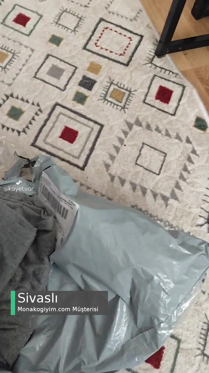 Monakogiyim.com Kapıda Ödeme İle Başka Ürün Gönderiyorlar! videonun kapak resmi