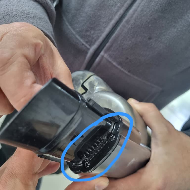 Garanti Kapsamındaki Philips Süpürge Çatlağı İçin Ücretsiz Onarım Talebi