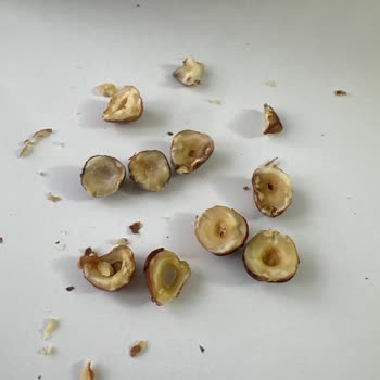 Hakmar Naturel Mix'te Bozuk Fındıklar Ve Sağlık Riski