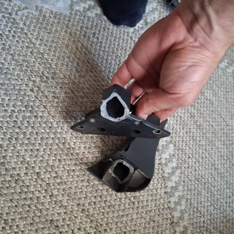 Kelebek Genç Odası Yatağının Tekrarlayan Ayak Kırılması Ve Çözüm Sözlüğü Yok