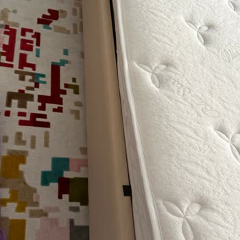 Az Kullanıma Rağmen Yatak Kenarında Çökme, Kullanıcı Hatası İddiası Ve Servis Ücreti Talebi