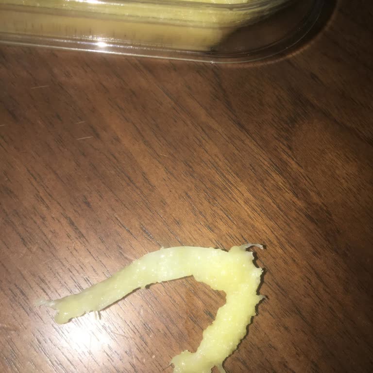 Peysan Peynir Helvası İçinde Plastik Benzeri Yabancı Madde