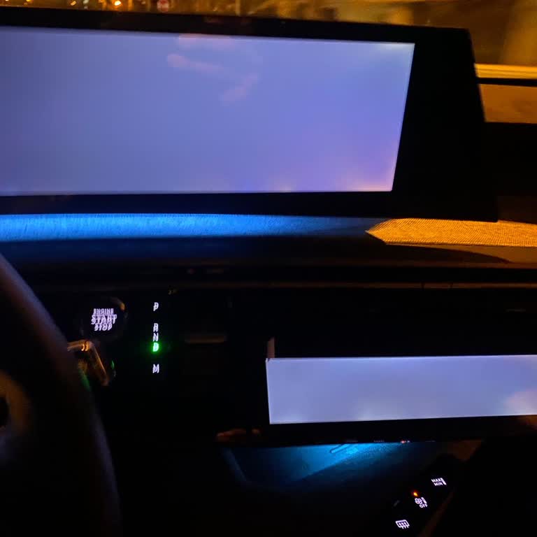 Garantili Peugeot 3008 Ekran Arızası Ve Servis İhmali İçin Acil Çözüm