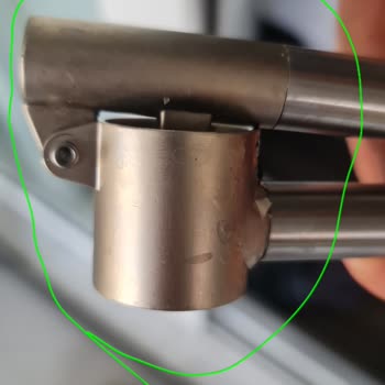 Sarımsak Ezici Üzerindeki Renk Değişimi Ve Soyulma