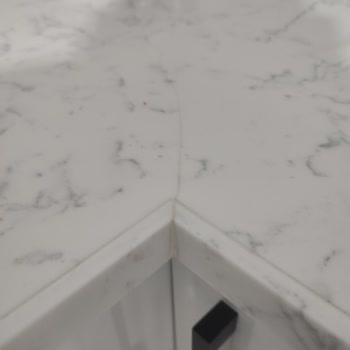 Garanti Kapsamında Çatlayan Tezgahın Değişimi Ve Su Aldığı Dolapların Tamiri Talebi