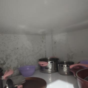 Garanti Kapsamında Çatlayan Tezgahın Değişimi Ve Su Aldığı Dolapların Tamiri Talebi