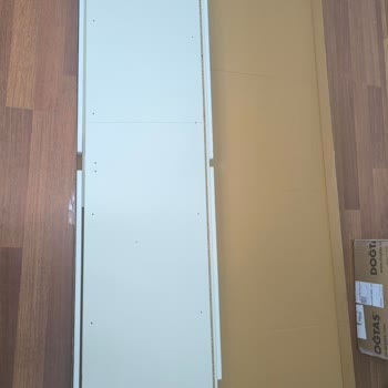 Kırık Parçalı Dolapta Cevapsız Değişim Talebi