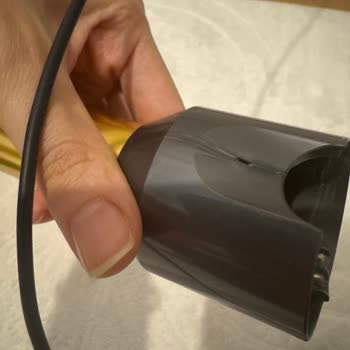 Dyson V12 Detect Slim Boru Kırıldı Ve Garanti Dışı Destek Reddi