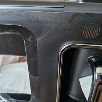 Hasarlı Karaca Filtre Kahve Makinesi Ve Kaba Mağaza Tutumu