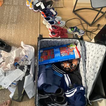 Pegasus Uçuşunda Bagaj Açılarak Değerli Eşyalar Çalındı