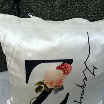 Kişiselleştirilmiş Yastıktaki Dokuma Hatası İçin Çiçek Sepeti’nden İade Talebi