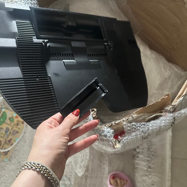 Roborock S8 Pro Ultra Kırık İstasyonlu Kargo Hasarı Ve Servis Sorunu: Değişim Talebi