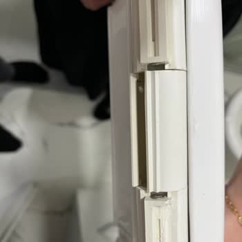 Turkuaz Seramik Klozet Kapağı Parçası Bulunamıyor Ve Kullanım Zorlaşıyor