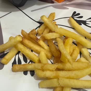 Burger King Siparişinde Soğuk Ve Bayat Ürünler, Tam İade Talebi