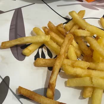 Burger King Siparişinde Soğuk Ve Bayat Ürünler, Tam İade Talebi