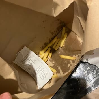 McDonald's Siparişinde Kola Dökülmesi Ve Ürün Hataları