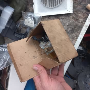 Kullanılmış Karbüratör, Uyumlu Olmayan Bujı Ve Eksik Parçalarla Satıcı Tutumunda Kötü Deneyim