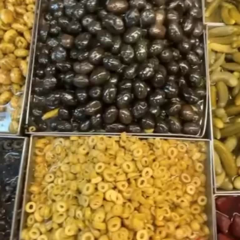 Akyurt Süpermarket Şarküteride Kaba Personel Ve Rahatsız Edici Müdür Bakışları