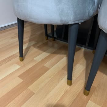 Yanıltıcı Satış: Ahşap Olduğu Söylenirken Tamamen Plastik Mobilya