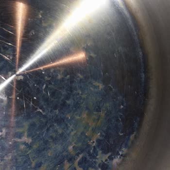 Madame Coco Çelik Tencere Kısa Sürede Lekeler Oluşturdu, Yenisi Talep Ediliyor