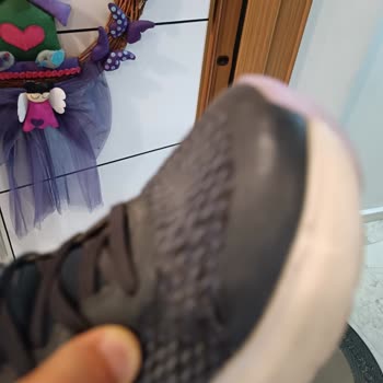 Skechers Ayakkabısının Dikişleri Yıl Dolmadan Açıldı Ve Ücret İadesi Talep Ediyorum