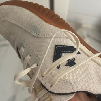 Mavi Jeanin Renk Akması Ayakkabımı Kullanılamaz Hale Getirdi