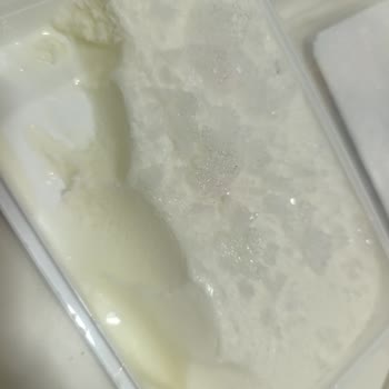 Algida Dondurmanın İçindeki Kristal Pütürler Bozukluk İşareti