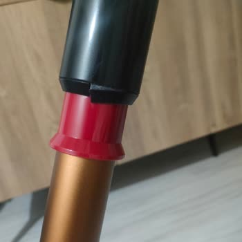 Dyson V16 Piston Animal Süpürge Boru Birleşiminde Çatlak: Garanti Kapsamında Ücretsiz Değişim Talebi