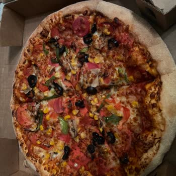 Domino’s Göksu Şubesi Gecikme Ve Soğuk, Az Malzemeli Pizzalarla Güveni Sarsıyor