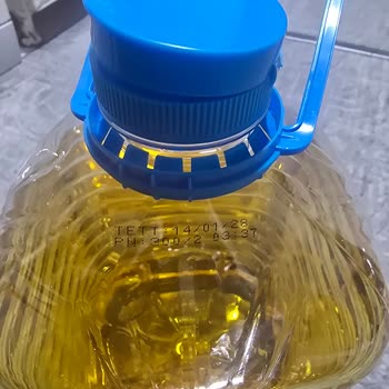 Sırma Mavi Kapaklı Ayçiçek Yağının Anormal Köpürmesi Sağlık Endişesi
