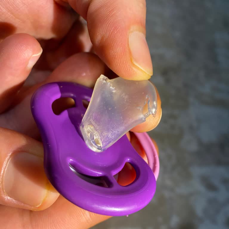 Philips Avent Ultra Air Emziklerde Silikon Yırtılması Ve Kalite Sorunu