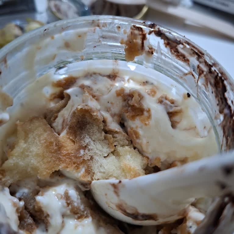 Bozulmuş Tiramisu Ve 540 TL Sipariş Ücretine Karşı Yetersiz 50 TL Kupon Teklifi