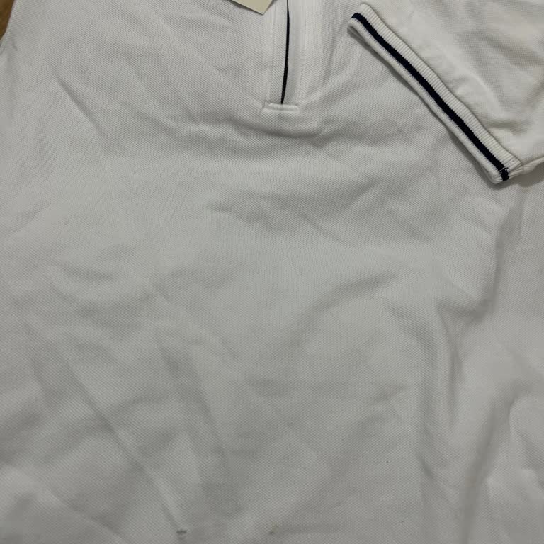 Ümraniye Koton Mağazasındaki Çocuk Tişörtünde Delik Ve Leke: İade Talebi