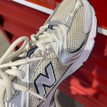 Az Kullanılmış Ayakkabım Kısa Sürede Sarardı, Mağaza Fotoğrafla Reddi