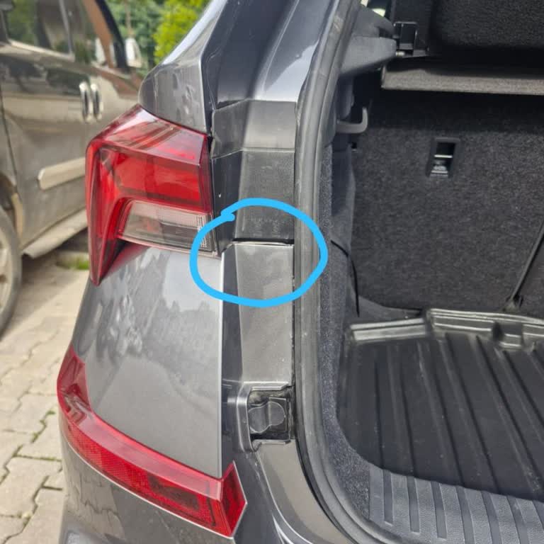 Garanti Kapsamındaki Skoda Kamiq Tampon Açıklığı Ve Bagaj Gürültüsü İçin Ücretsiz Onarım Talebi