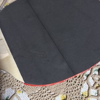 İlan Görseliyle Uyuşmayan Ve Bozuk Raket İçeren Masa Tenisi Seti
