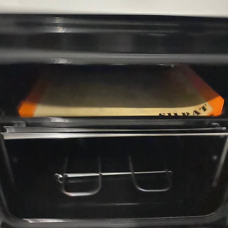 Kumtel'den Aldığım Fırının Tek Tepsisi Eksik, Ücretsiz Tamamlanmasını İstiyorum